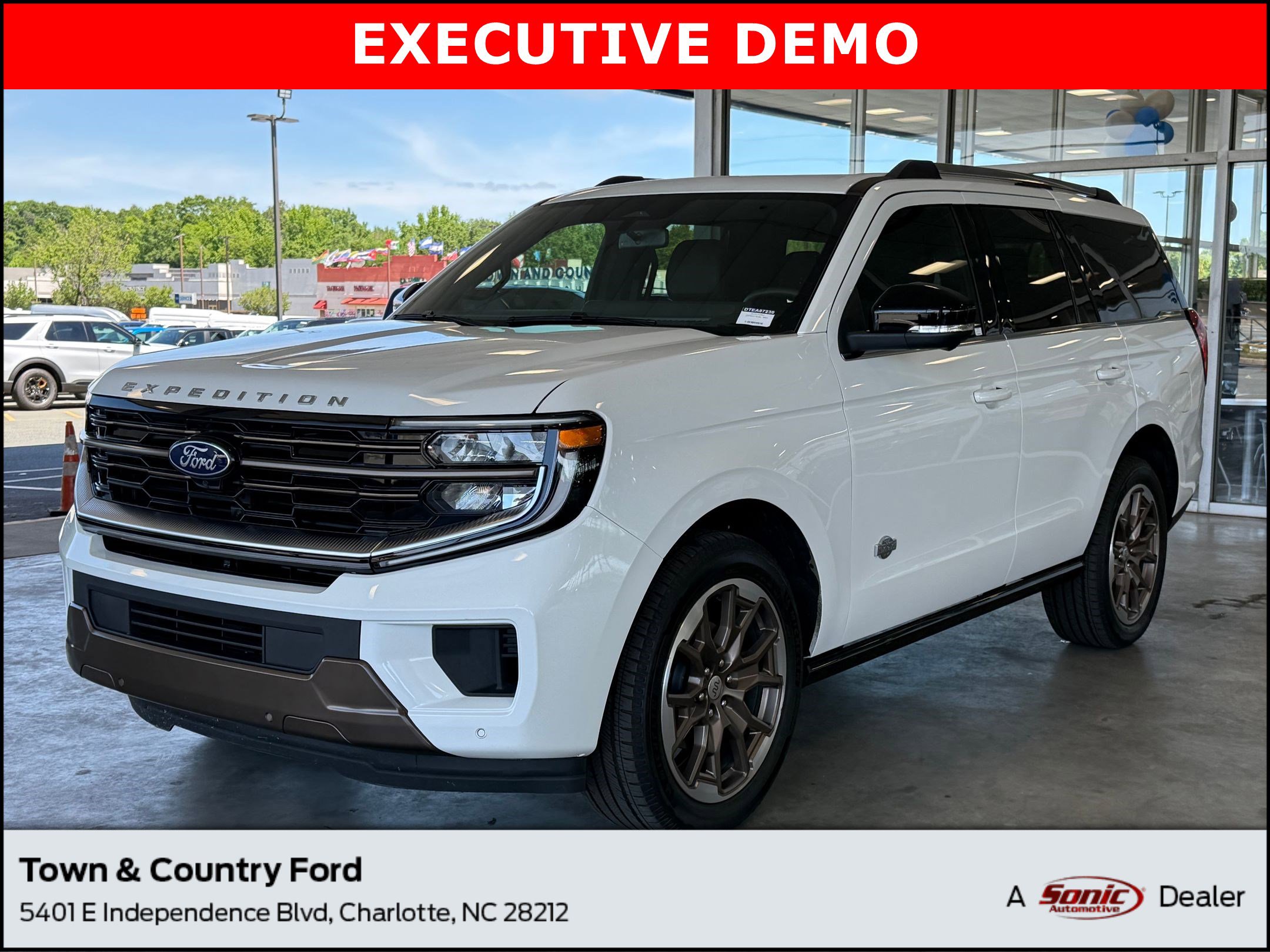 2026 Ford Expedition King Ranch 4X4's photo