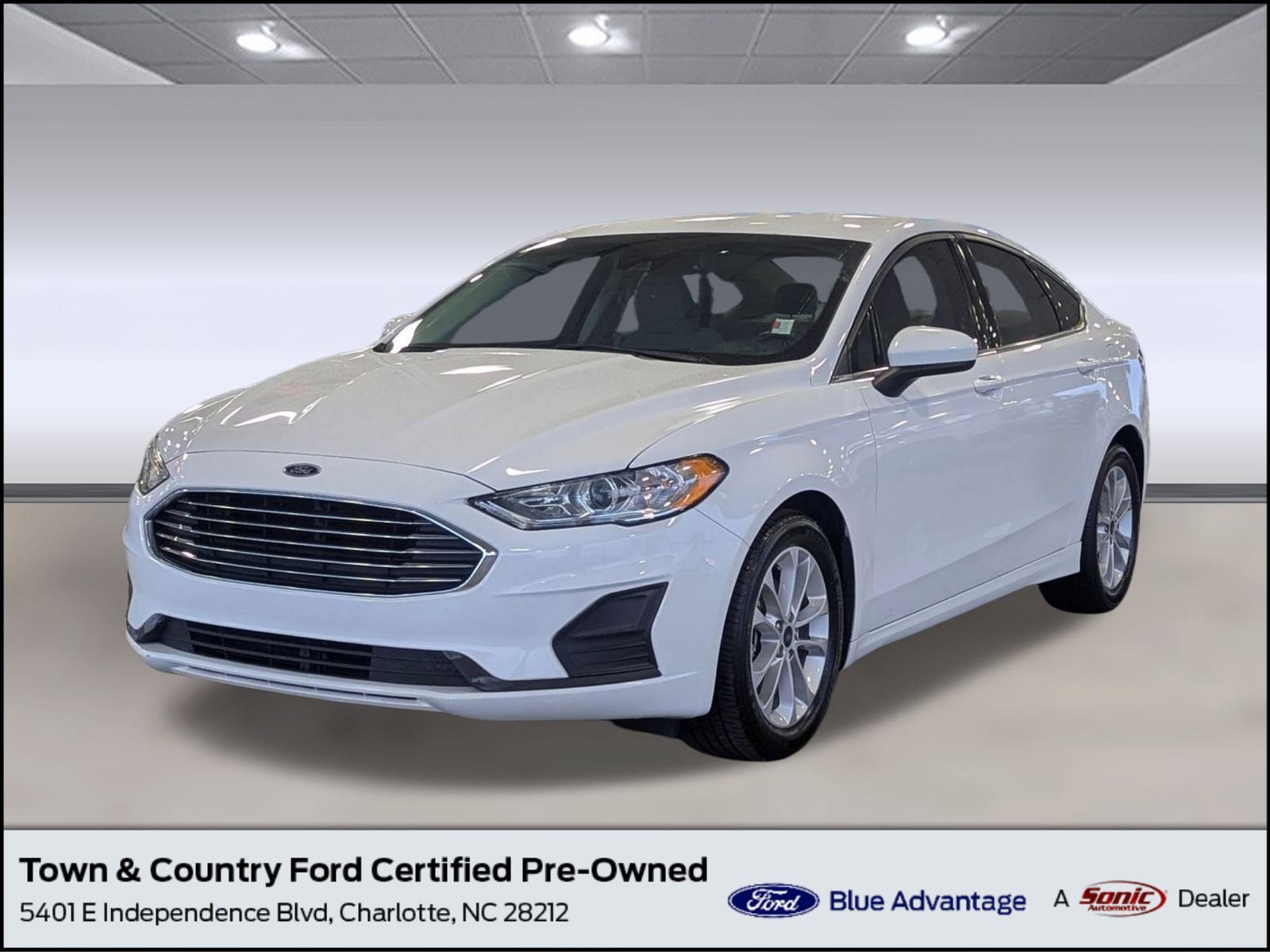 2020 Ford Fusion SE's photo