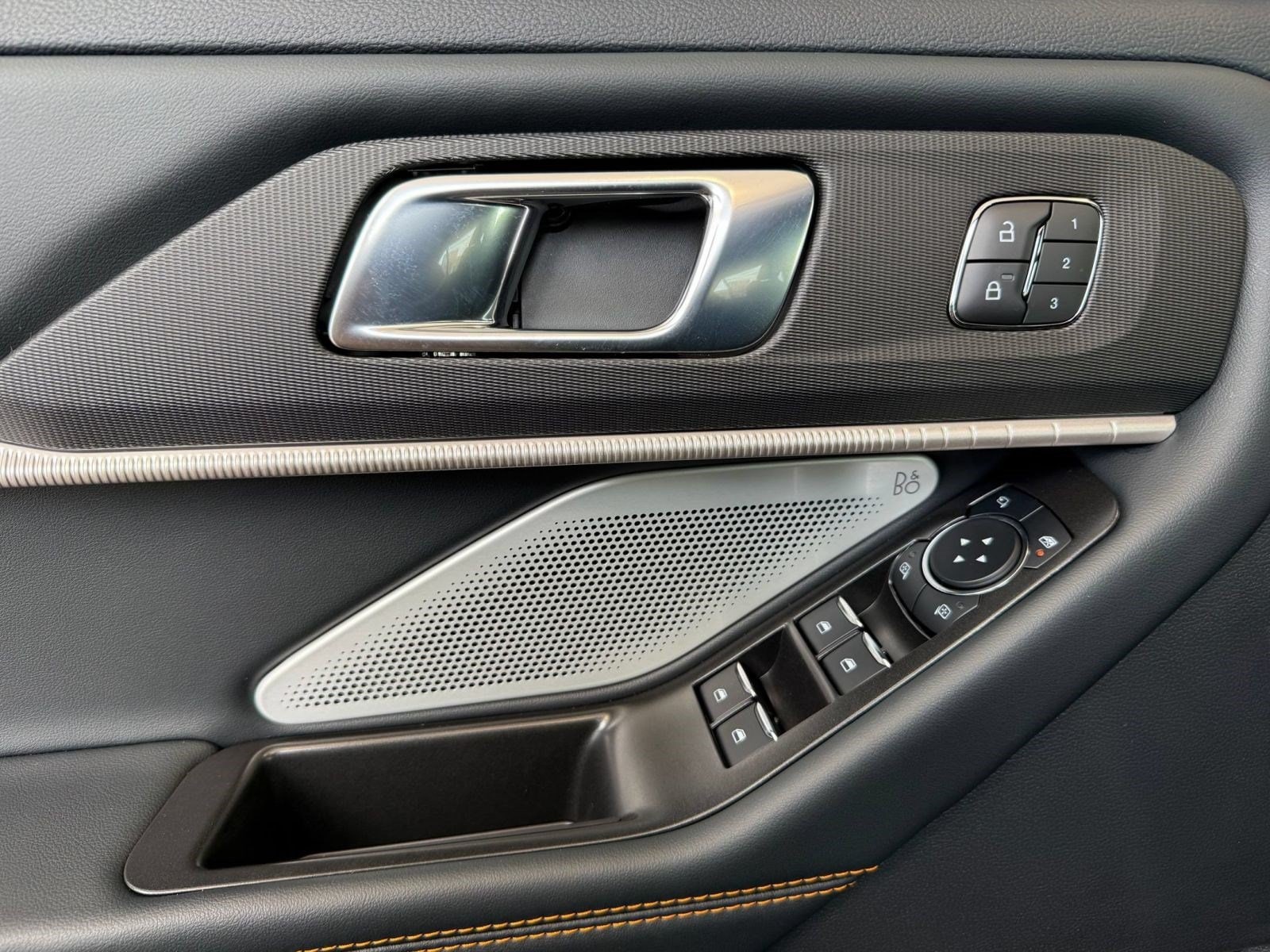 2026 Ford Explorer Tremor - Photo 14