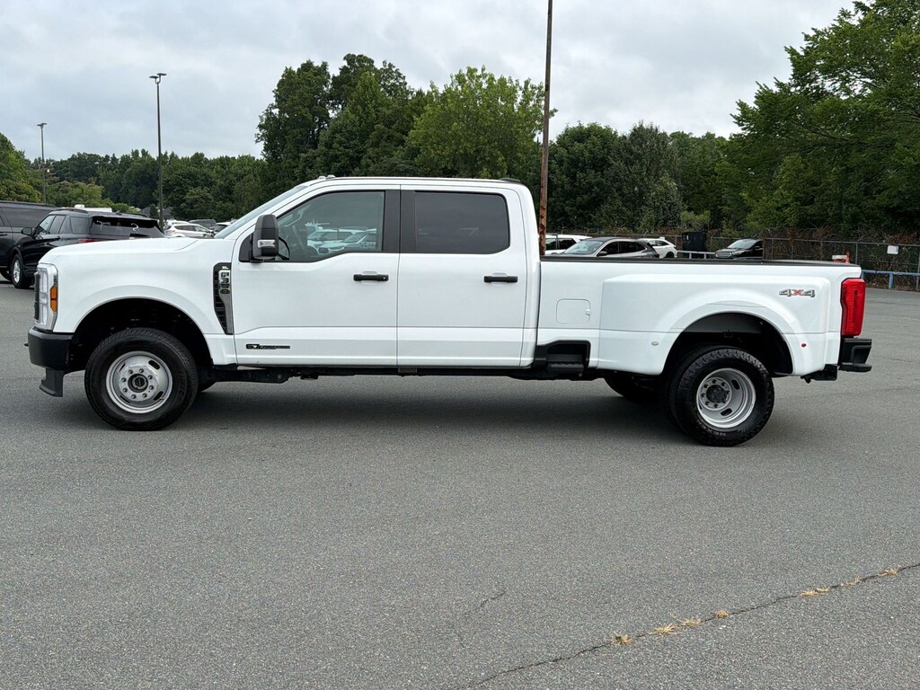 Certified 2025 Ford F-350 XL Truck Crew Cab