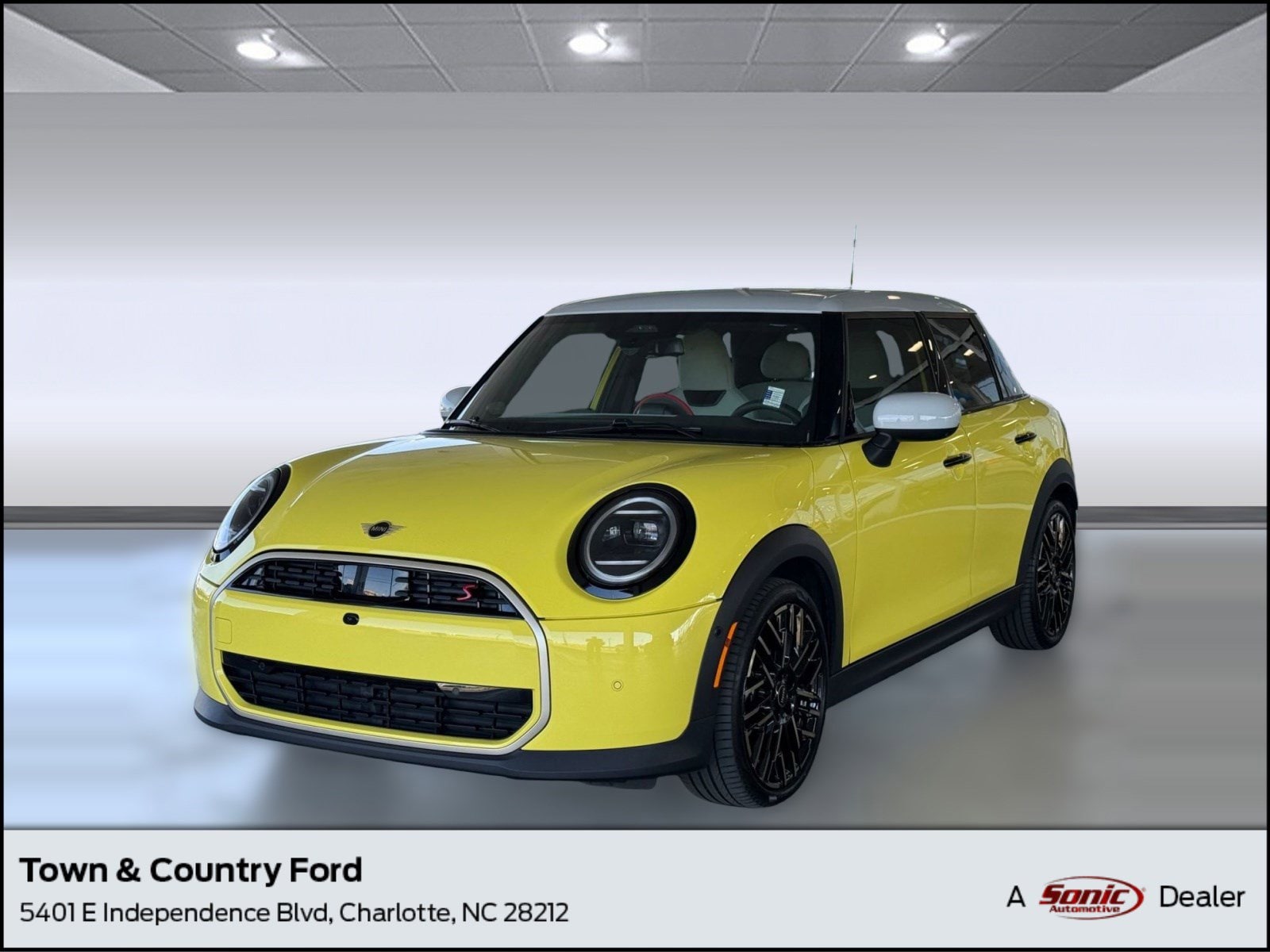 2025 MINI Hardtop Cooper S's photo