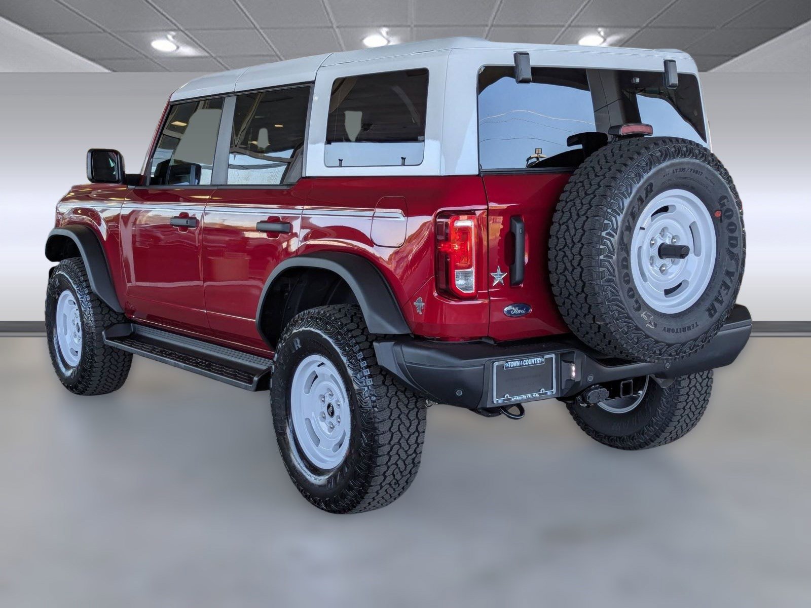 2025 Ford Bronco Heritage First Edition photo 3