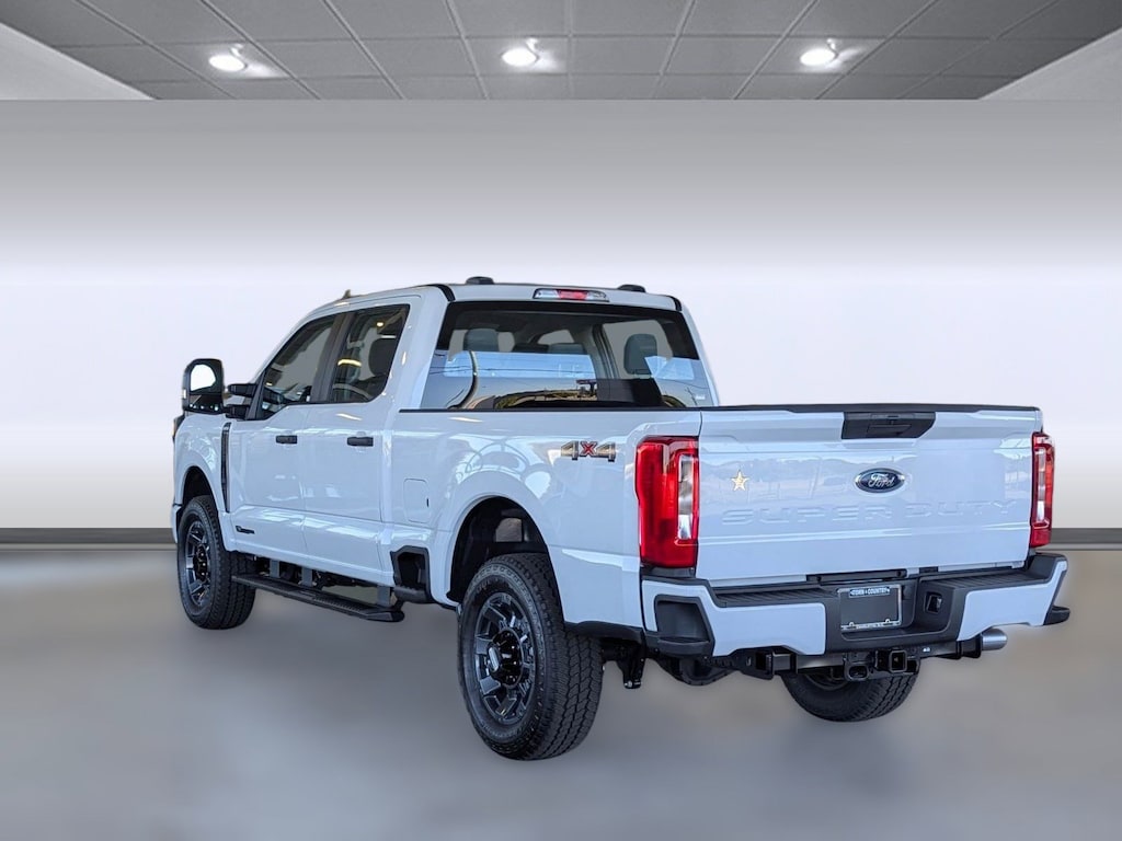 New 2026 Ford F-250 XL Truck Crew Cab