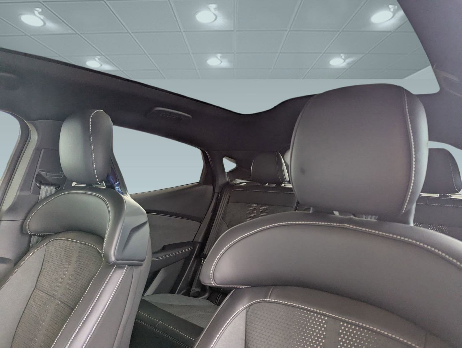 2025 Ford Mustang Mach-E GT - Photo 14