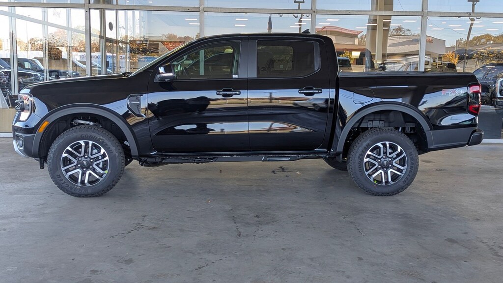 New 2025 Ford Ranger LARIAT Truck SuperCrew