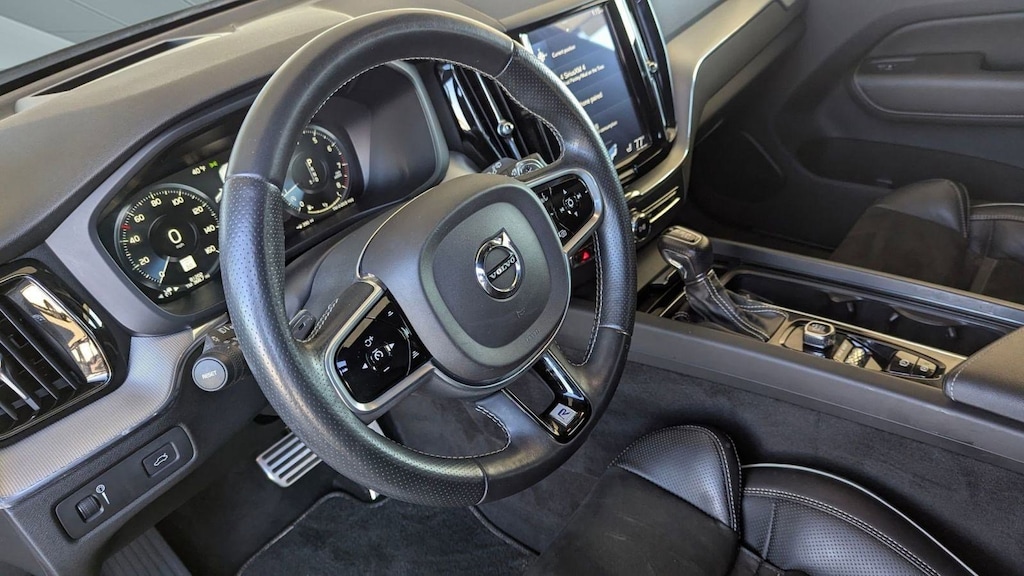 Certified 2018 Volvo XC60 R-Design SUV