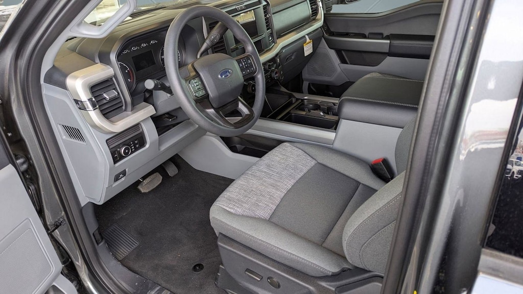 New 2026 Ford F-450 XLT Truck Crew Cab