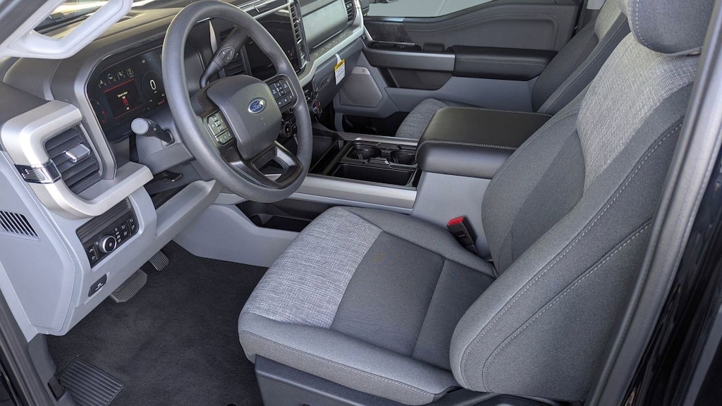 New 2026 Ford F-350 XLT Truck Crew Cab