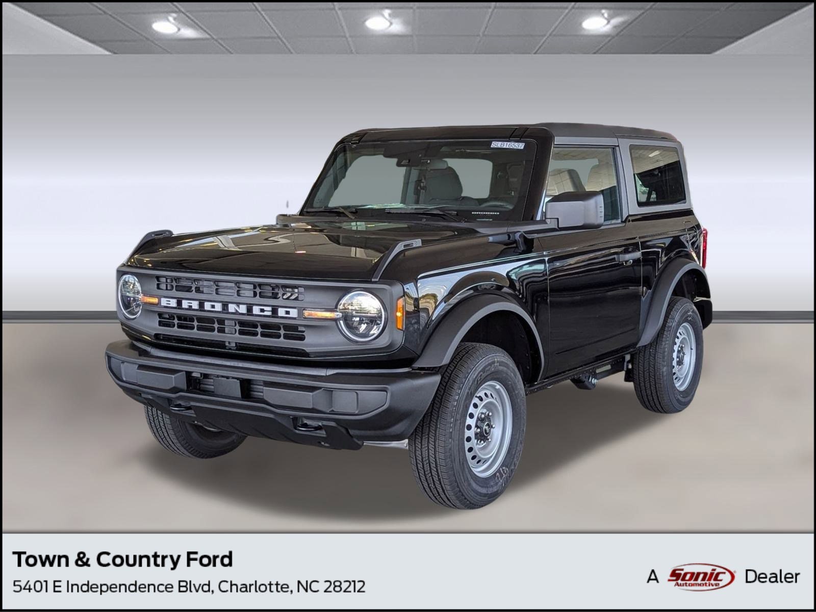 2025 Ford Bronco 2-Door Base's photo