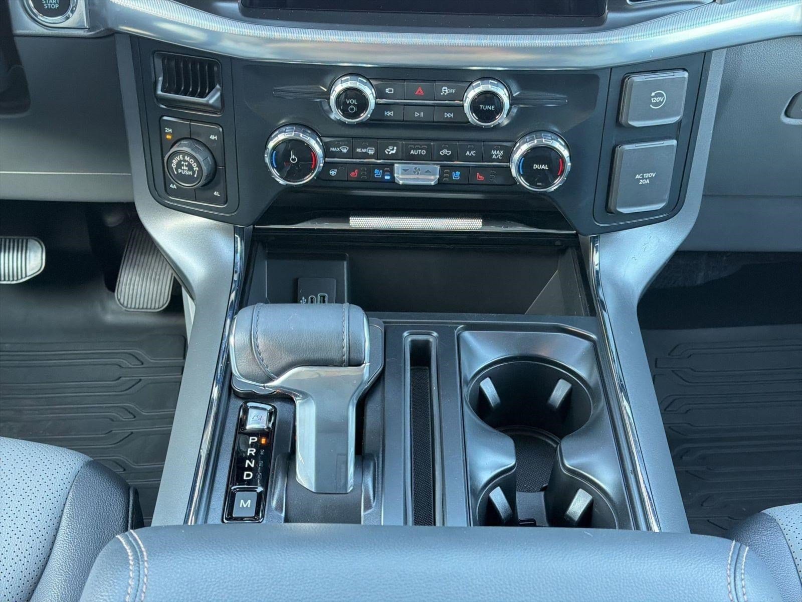 2025 Ford F-150 Lariat - Photo 25