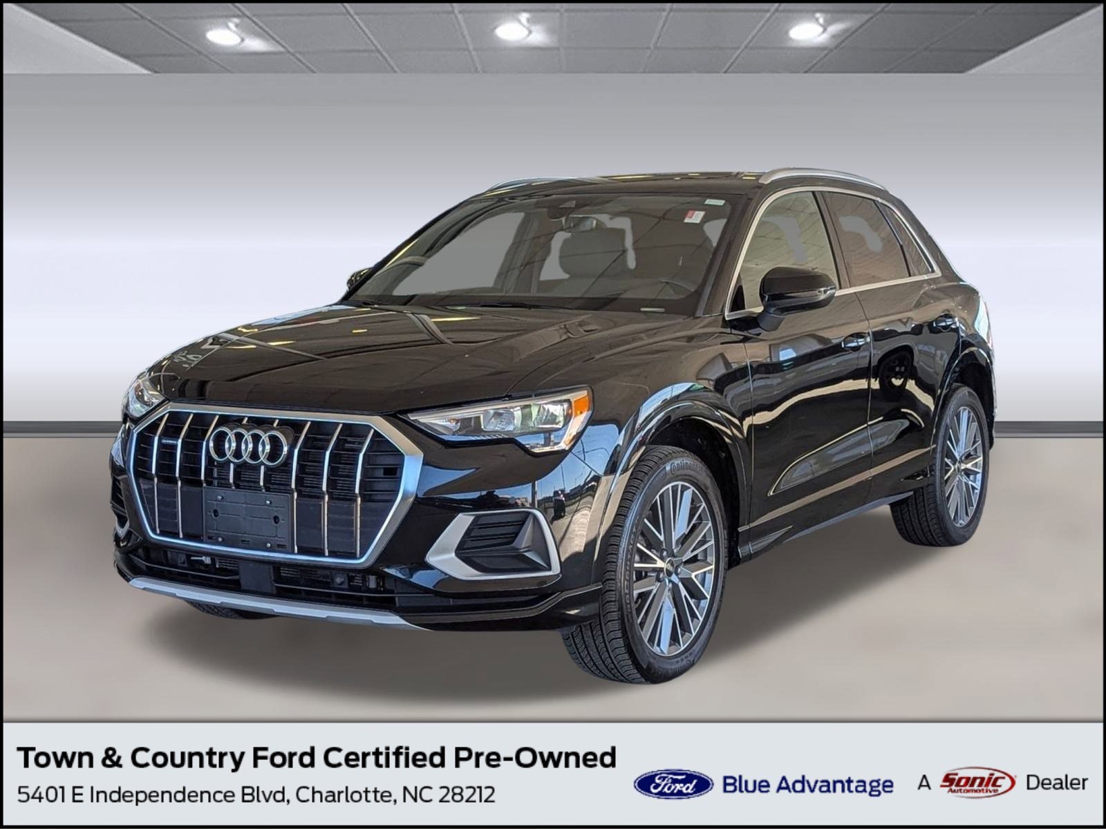 2022 Audi Q3 Premium's photo