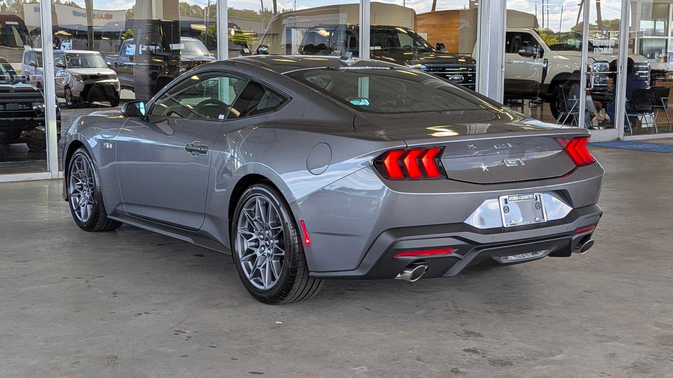 2025 Ford Mustang GT Premium photo 3