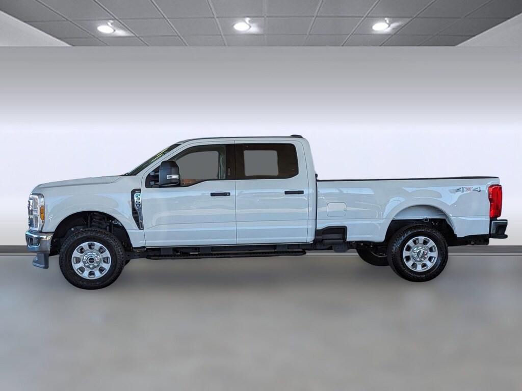 Certified 2024 Ford F-350 XLT Truck Crew Cab