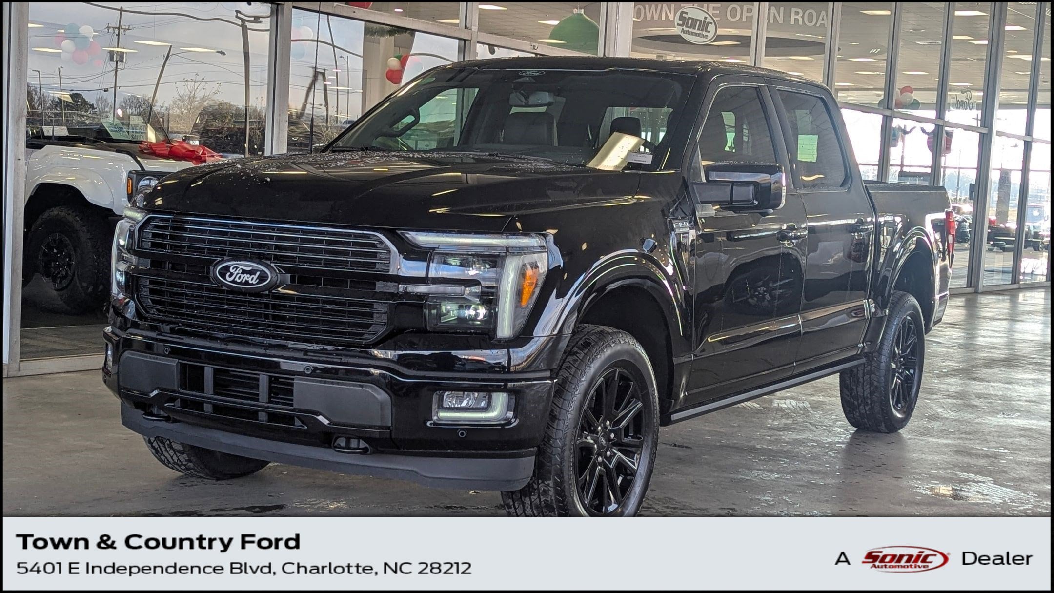 2025 Ford F-150 Platinum's photo