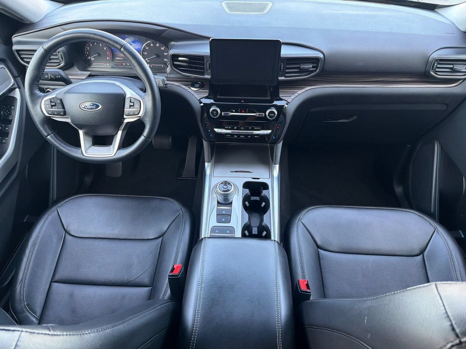 2024 Ford Explorer Limited - Photo 16