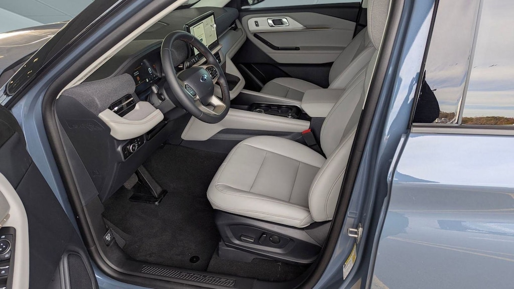 New 2026 Ford Explorer Active SUV