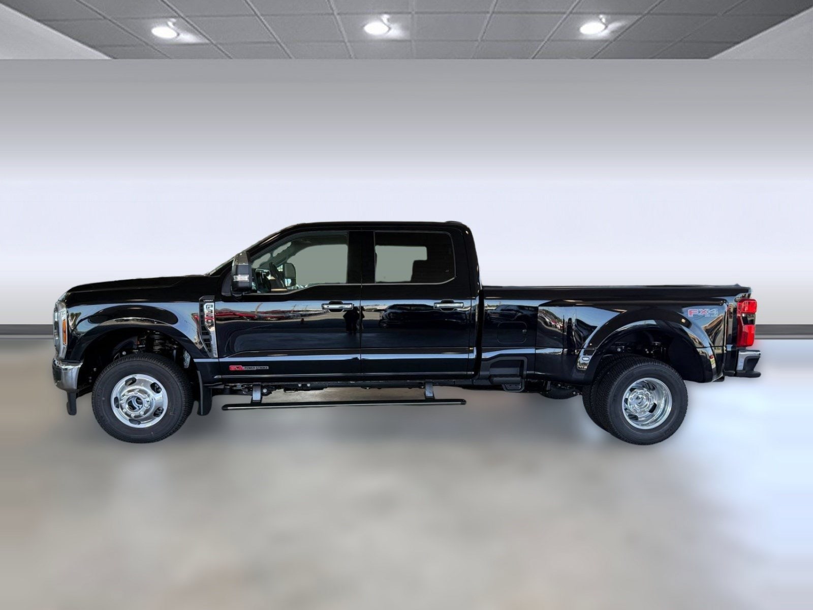 2026 Ford F-350 LARIAT Truck Crew Cab
