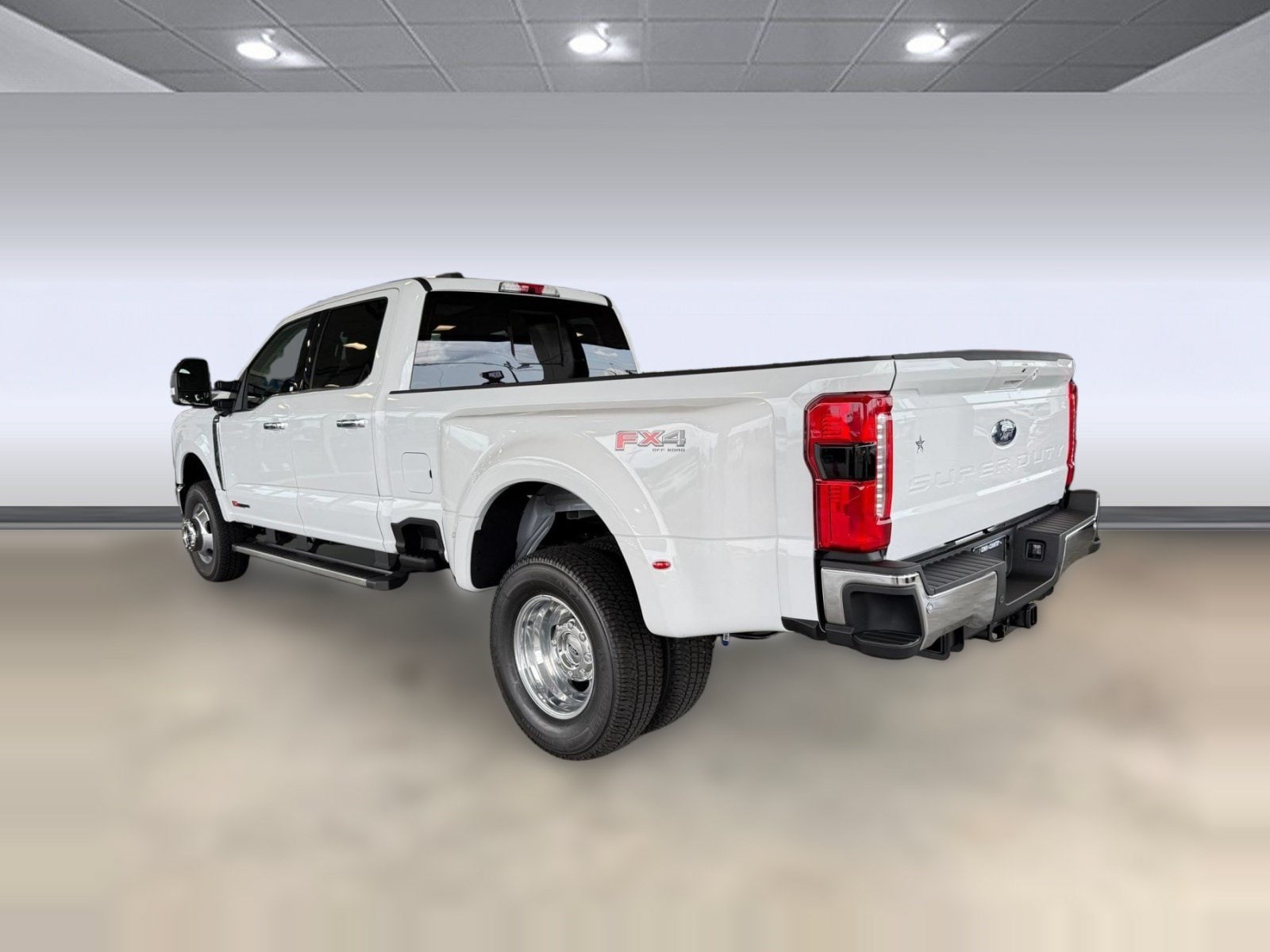 2026 Ford F-350 LARIAT Truck Crew Cab