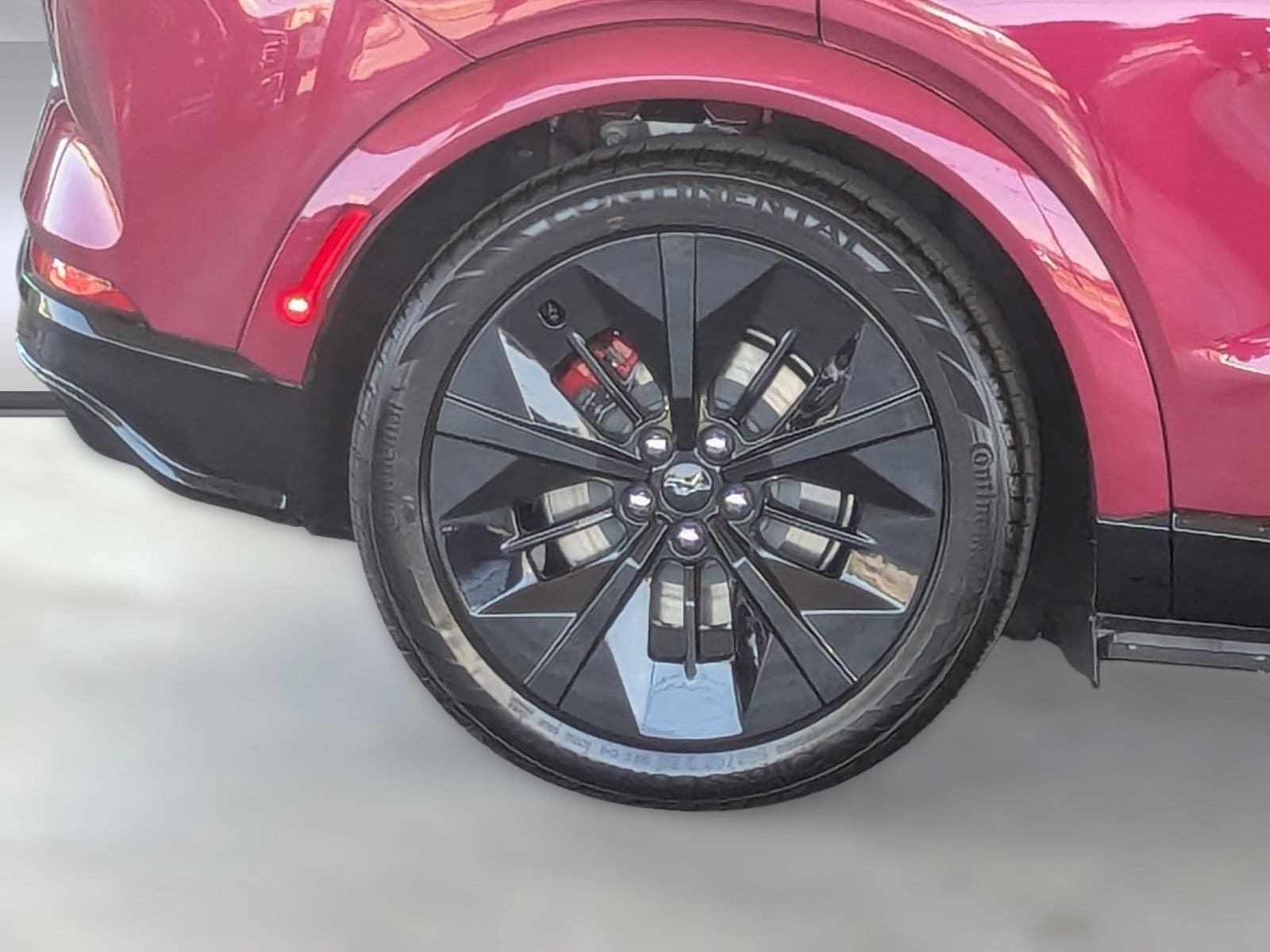 2025 Ford Mustang Mach-E GT - Photo 12