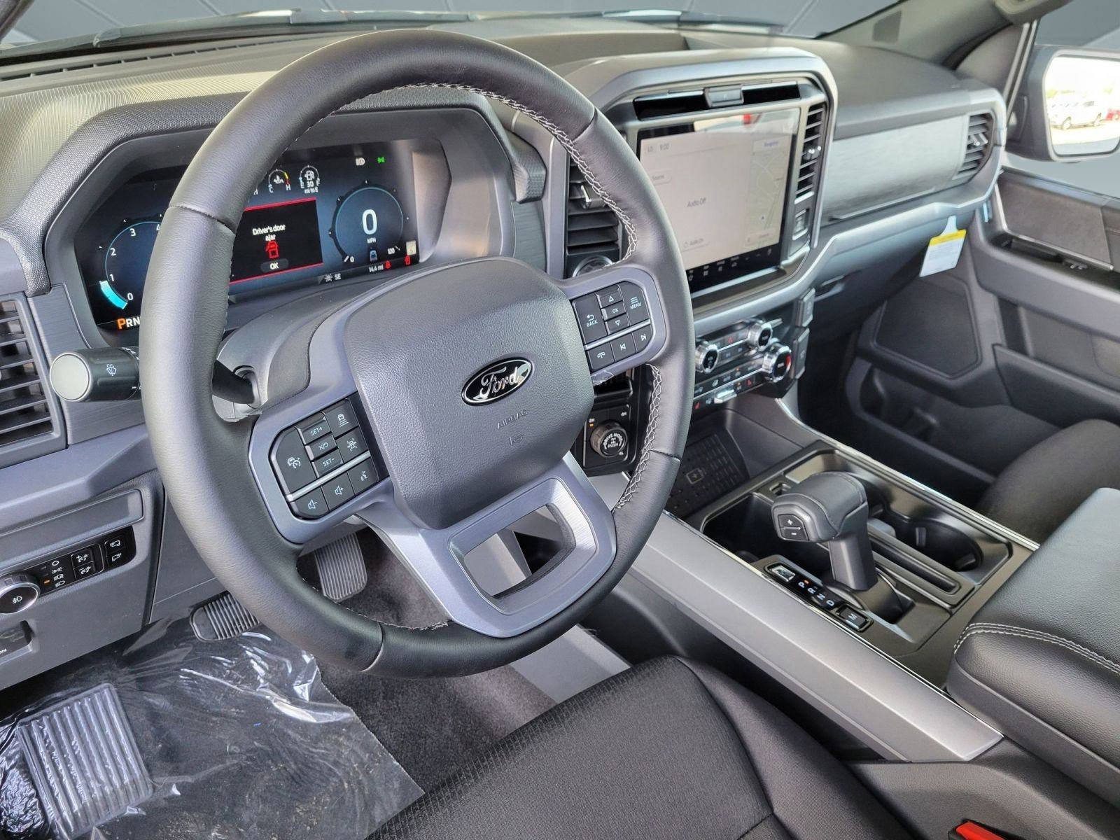 2025 Ford F-150 XLT photo 4