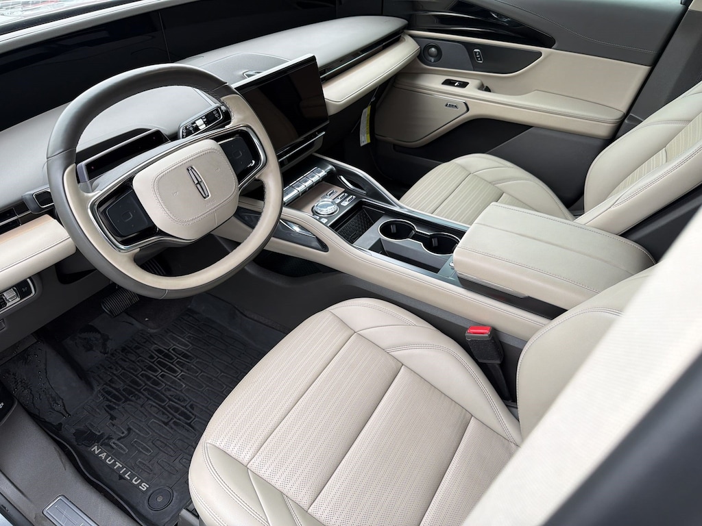 Used 2024 Lincoln Nautilus Reserve SUV