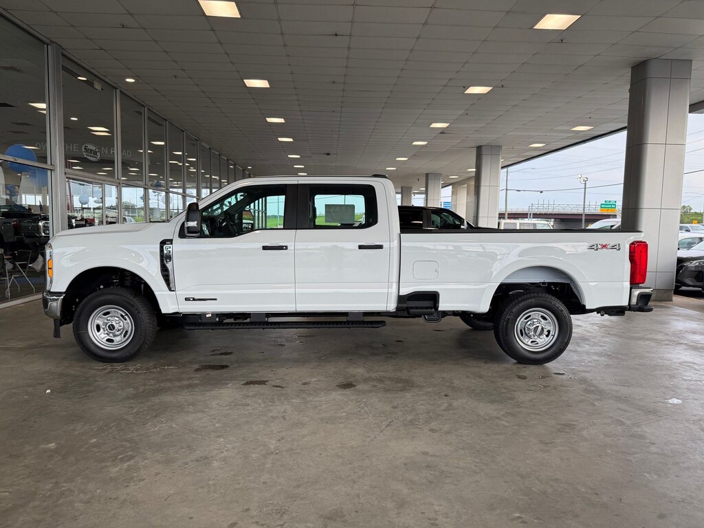 New 2026 Ford F-350 XL Truck Crew Cab