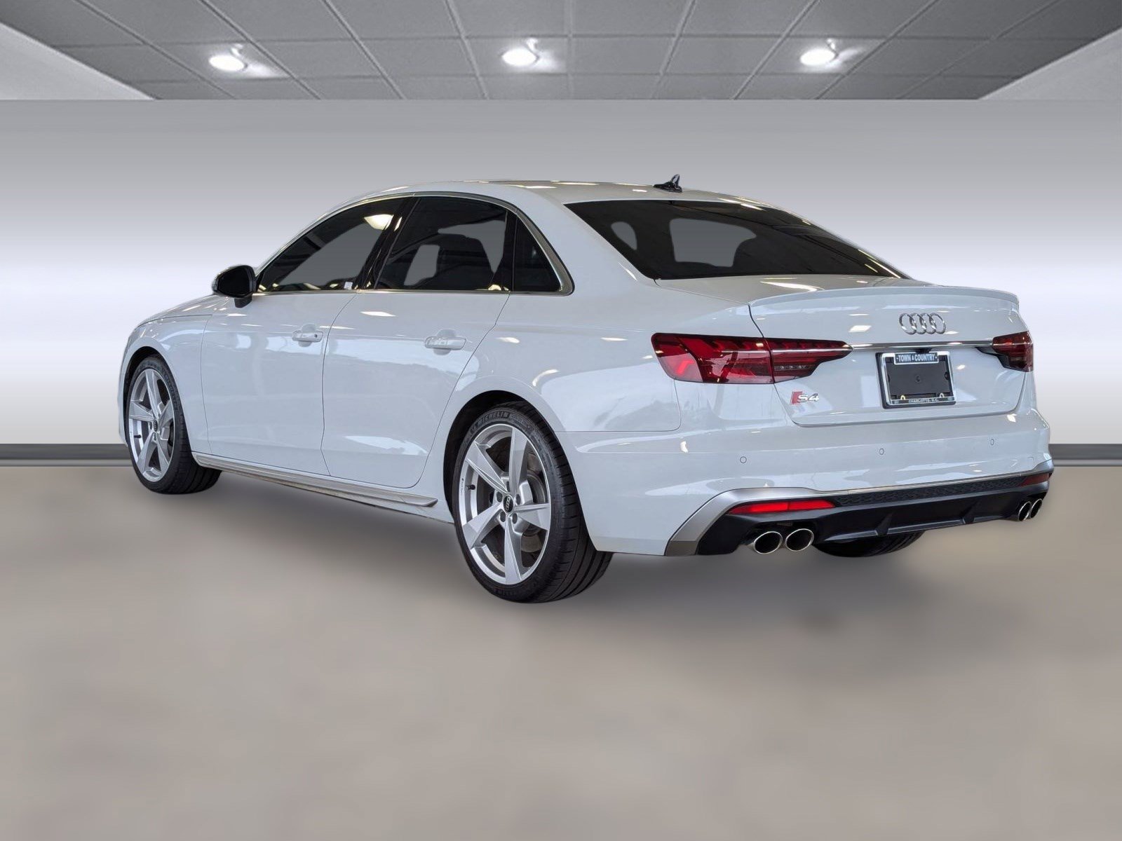 2022 Audi S4 Premium Plus