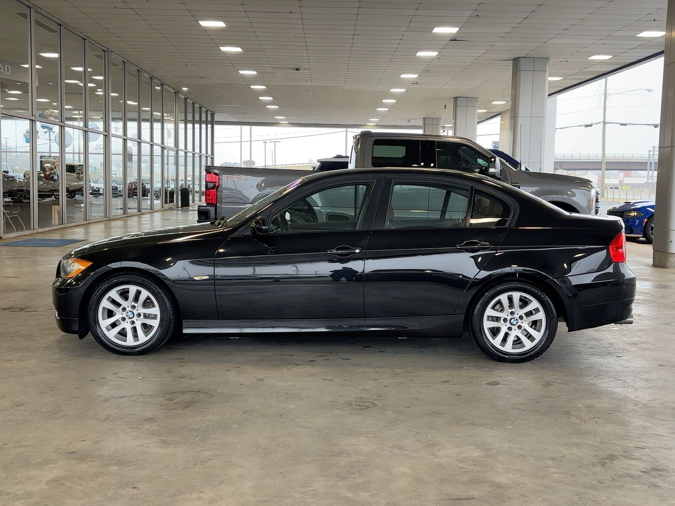 Used 2006 BMW 3 Series 325i with VIN WBAVB13526KX50619 for sale in Charlotte, NC
