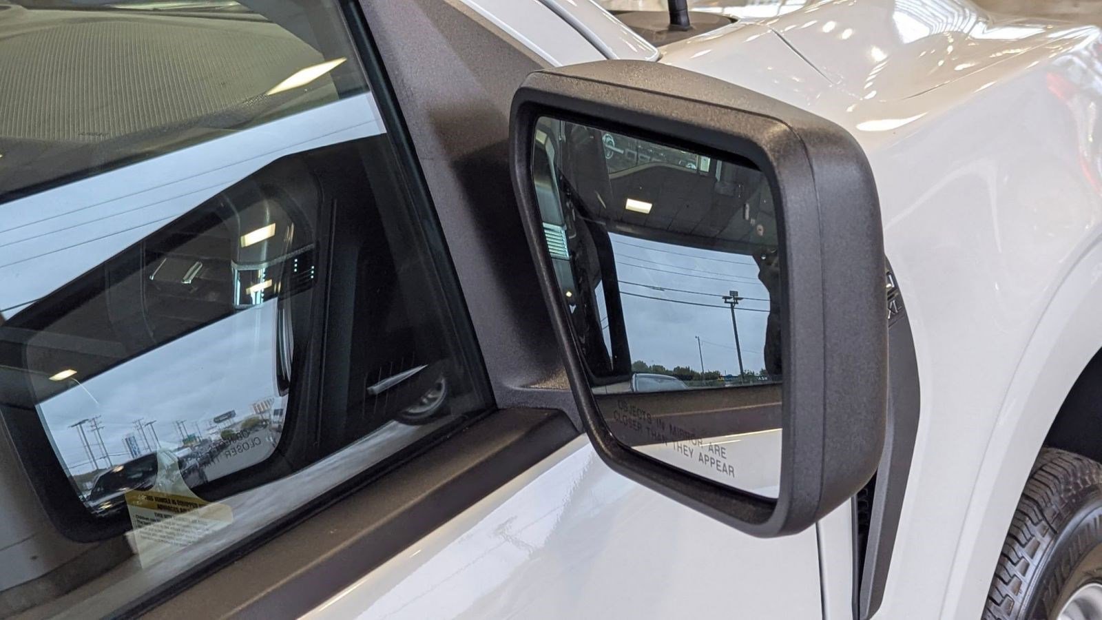 2025 Ford F-150 XL photo 4