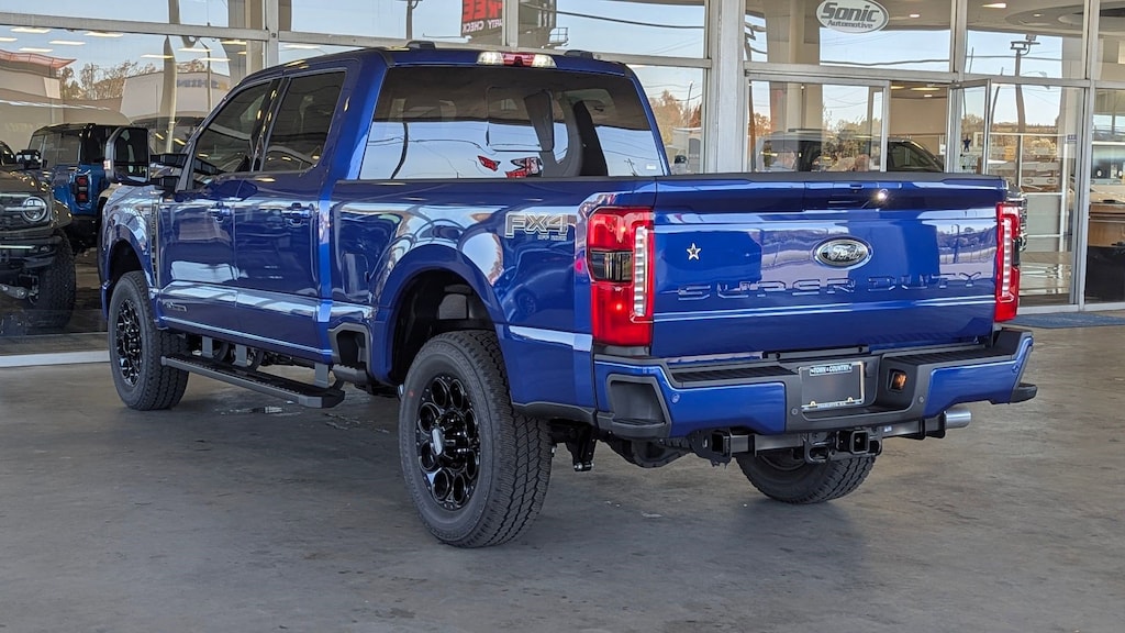 New 2026 Ford F-250 XLT Truck Crew Cab