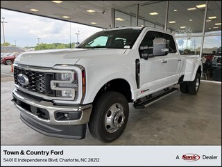 2026 Ford F-350 LARIAT Truck Crew Cab