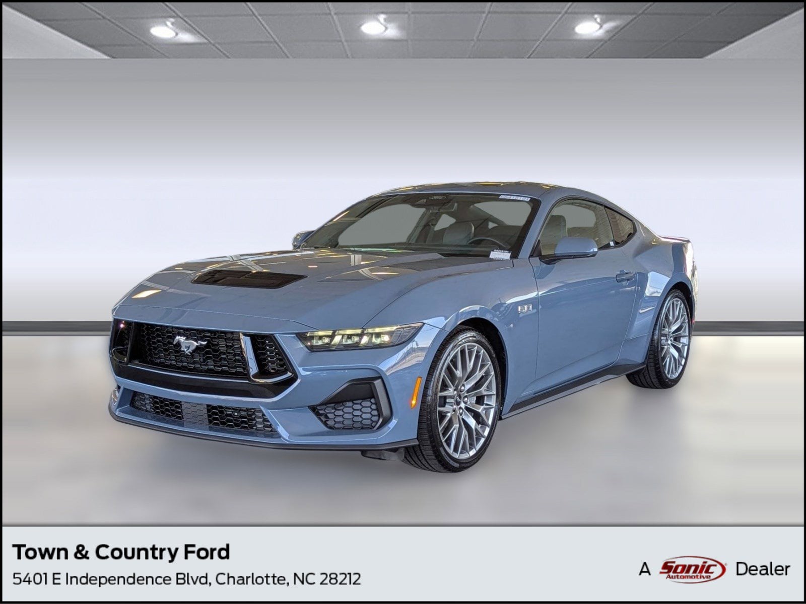 2025 Ford Mustang GT Premium's photo
