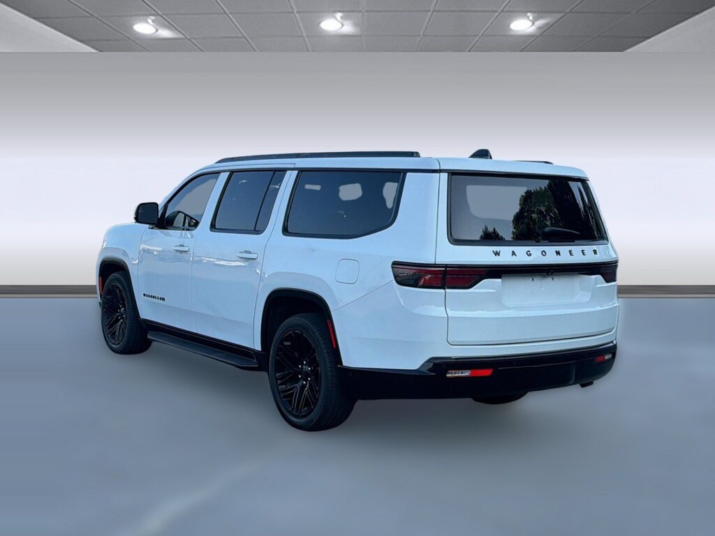 Used 2024 Jeep Wagoneer L Series II Carbide SUV