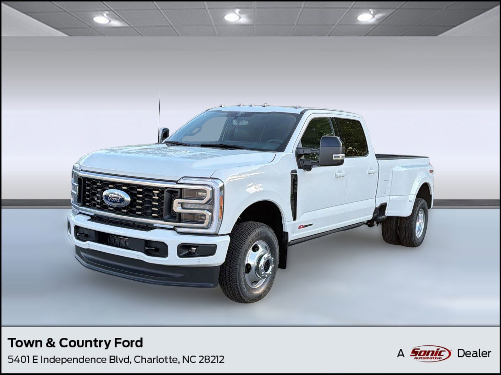 2026 Ford F-350 Platinum 4x4 Crew Cab 8' Box DRW's photo