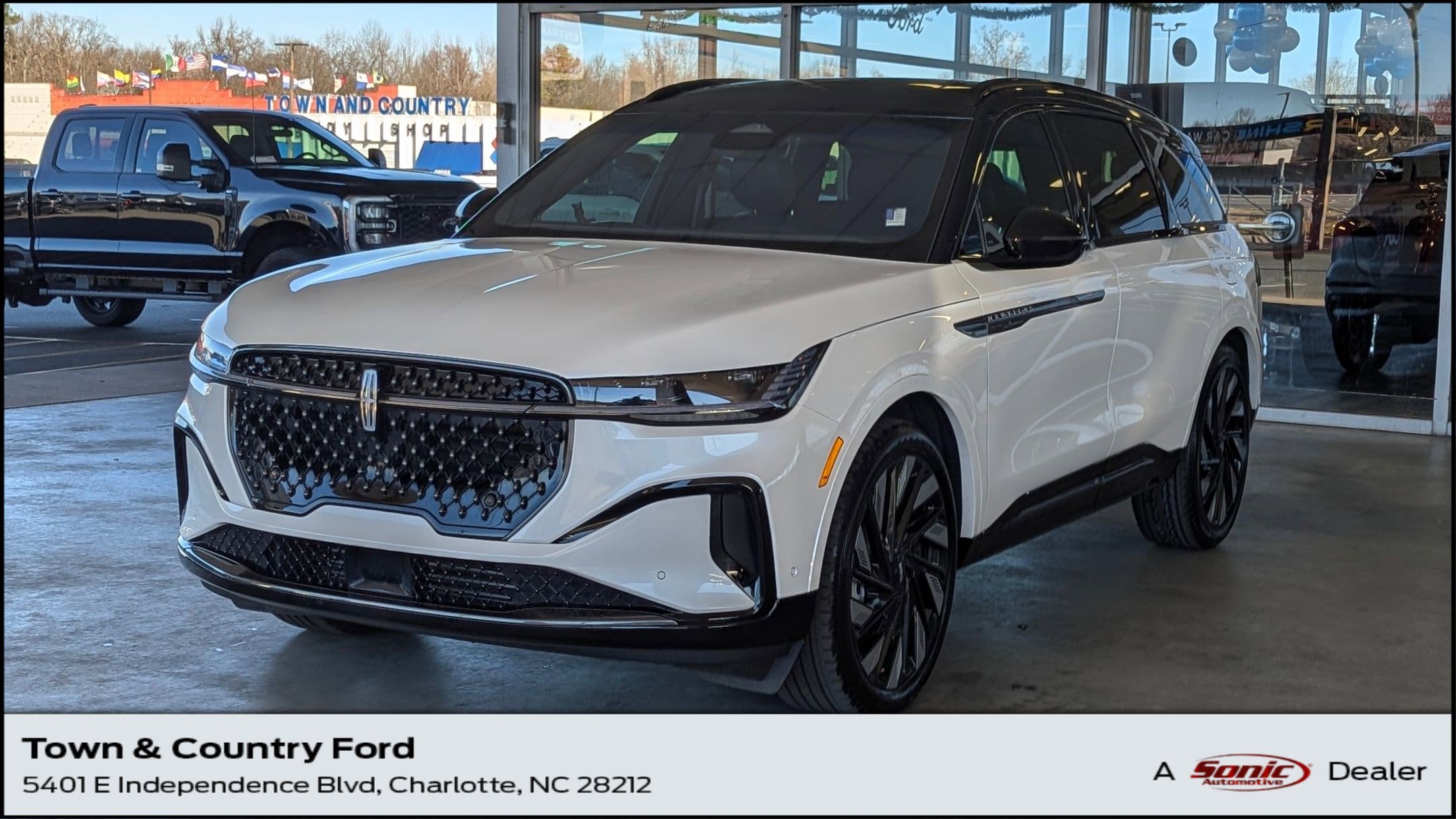 2024 Lincoln Nautilus Reserve's photo