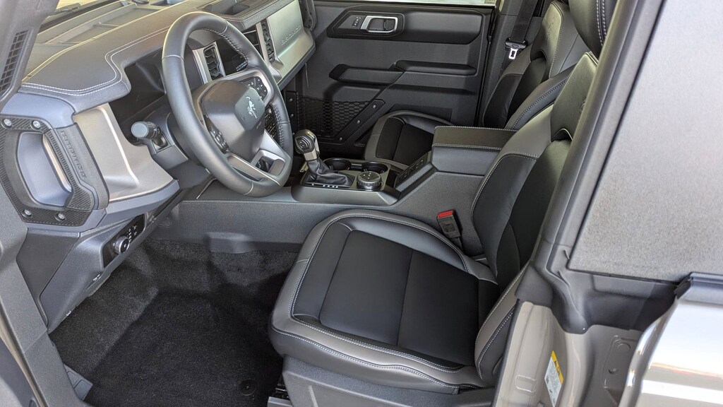 New 2025 Ford Bronco Outer Banks SUV