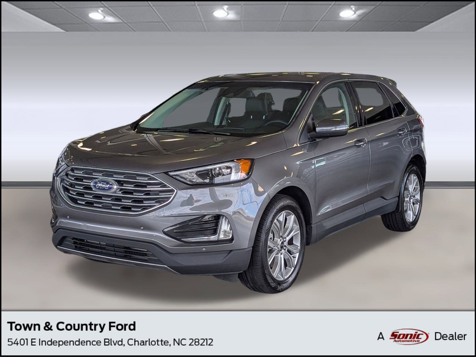 2024 Ford Edge Titanium's photo