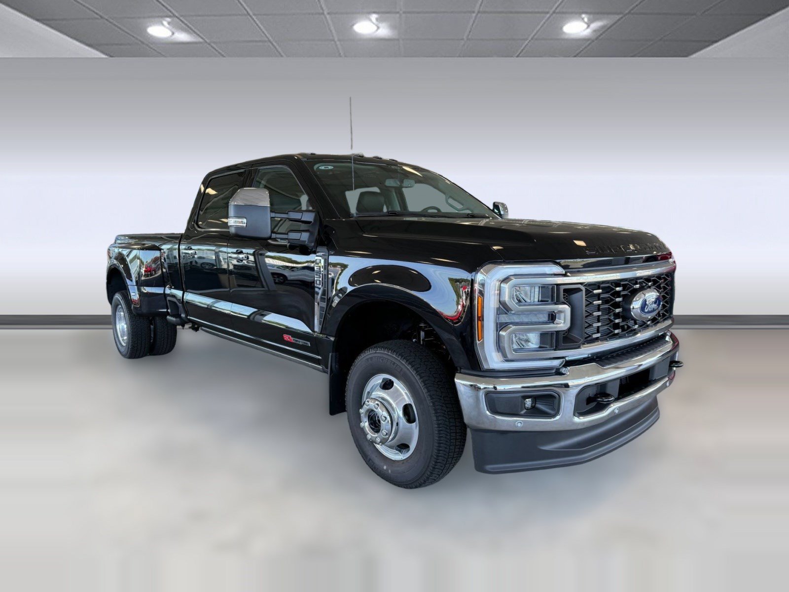 2026 Ford F-350 LARIAT Truck Crew Cab