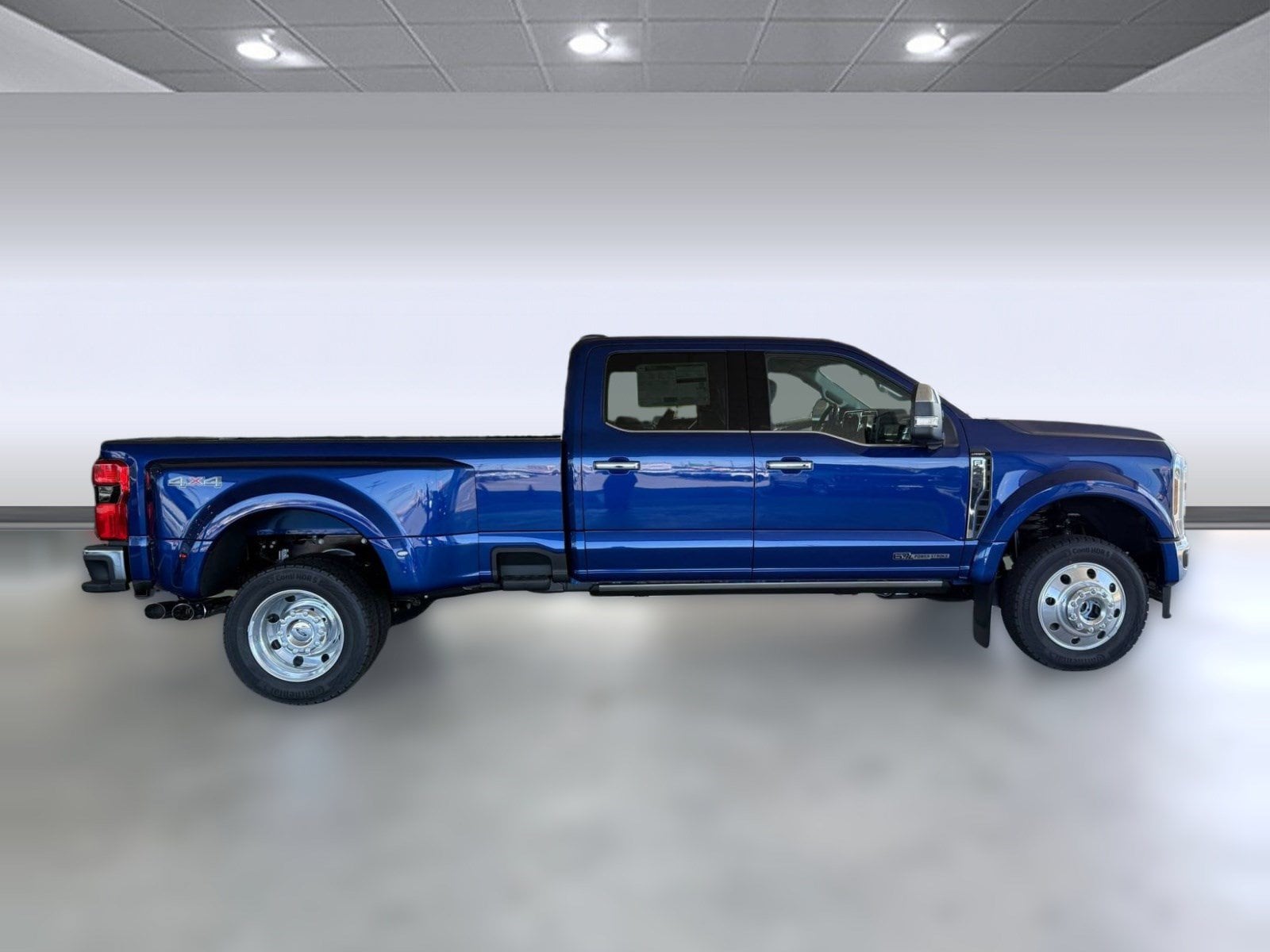 2026 Ford F-450 LARIAT Truck Crew Cab