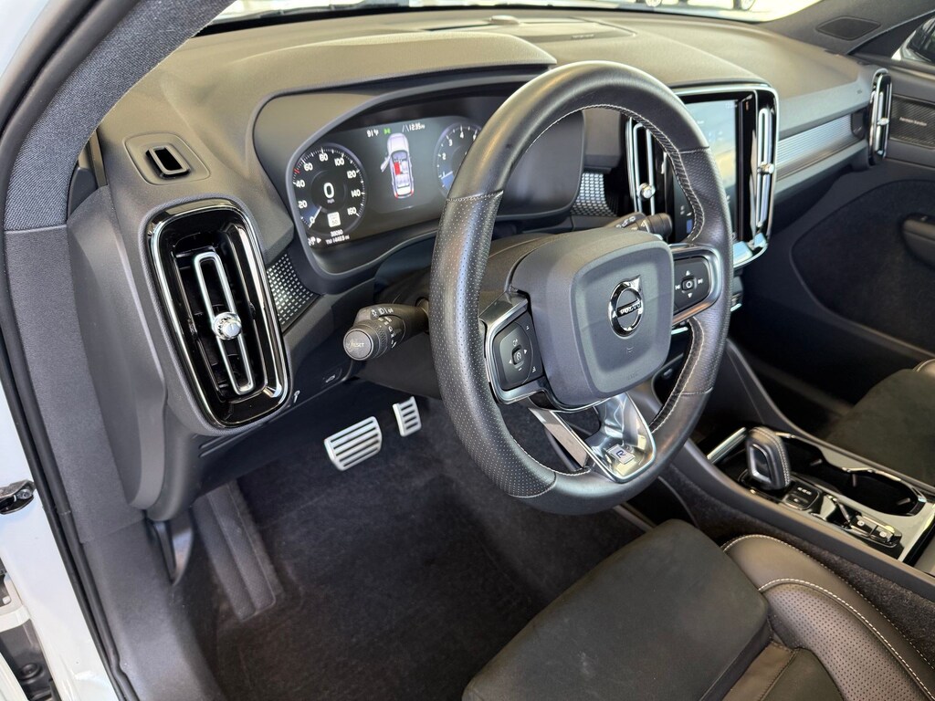 Certified 2020 Volvo XC40 R-Design SUV