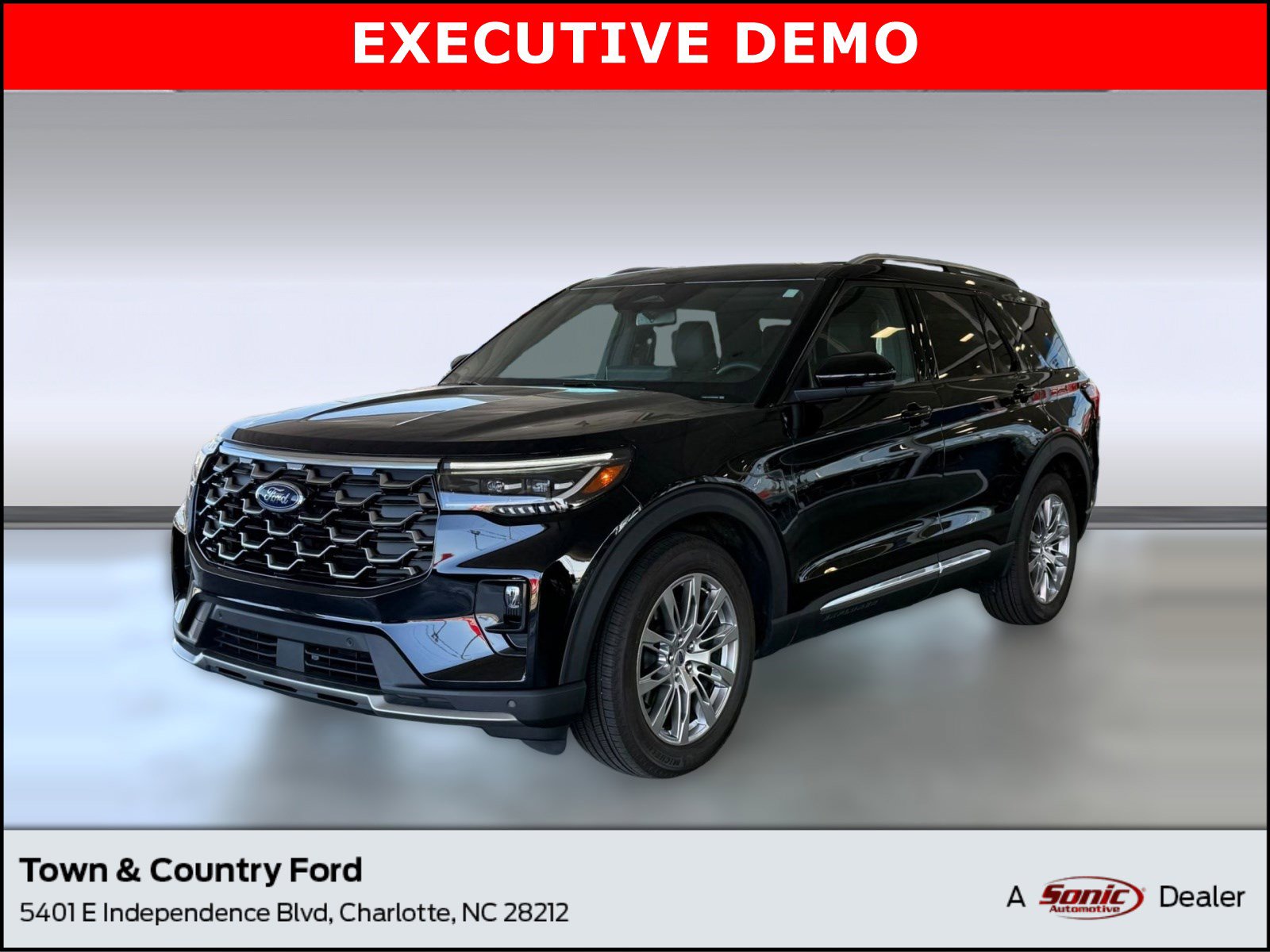 2026 Ford Explorer Platinum's photo