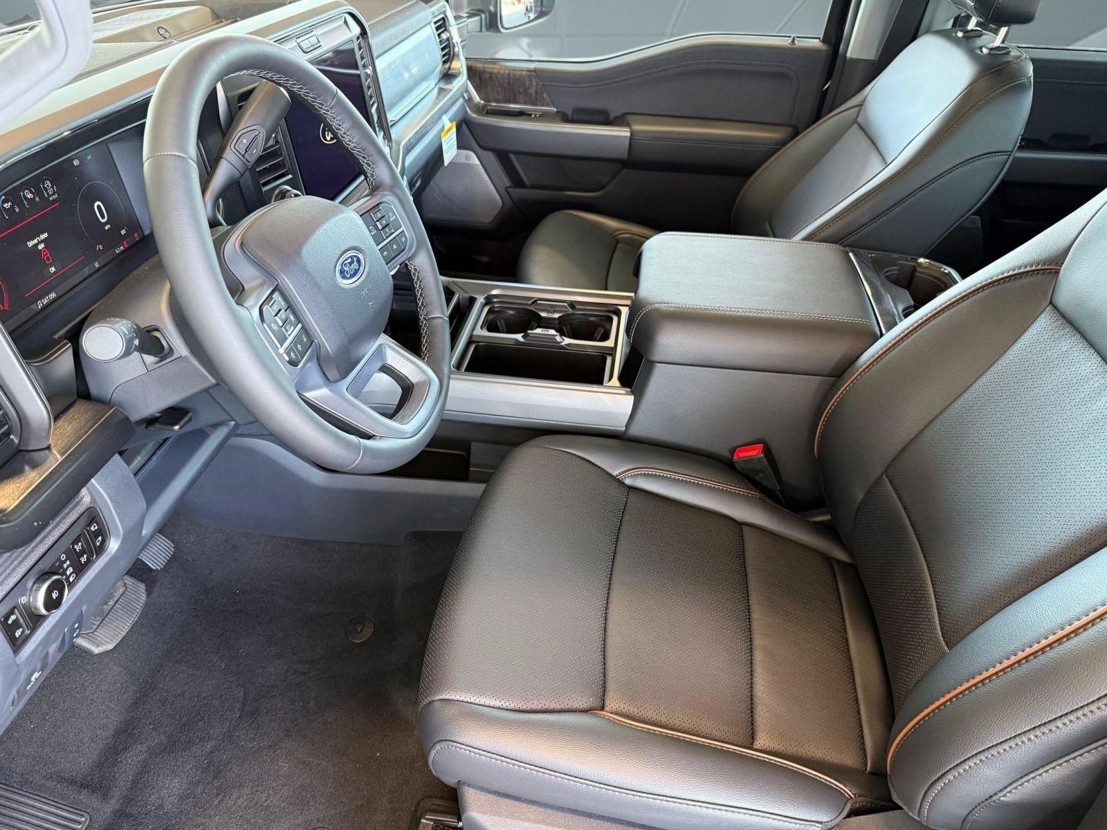 2026 Ford F-350 LARIAT Truck Crew Cab
