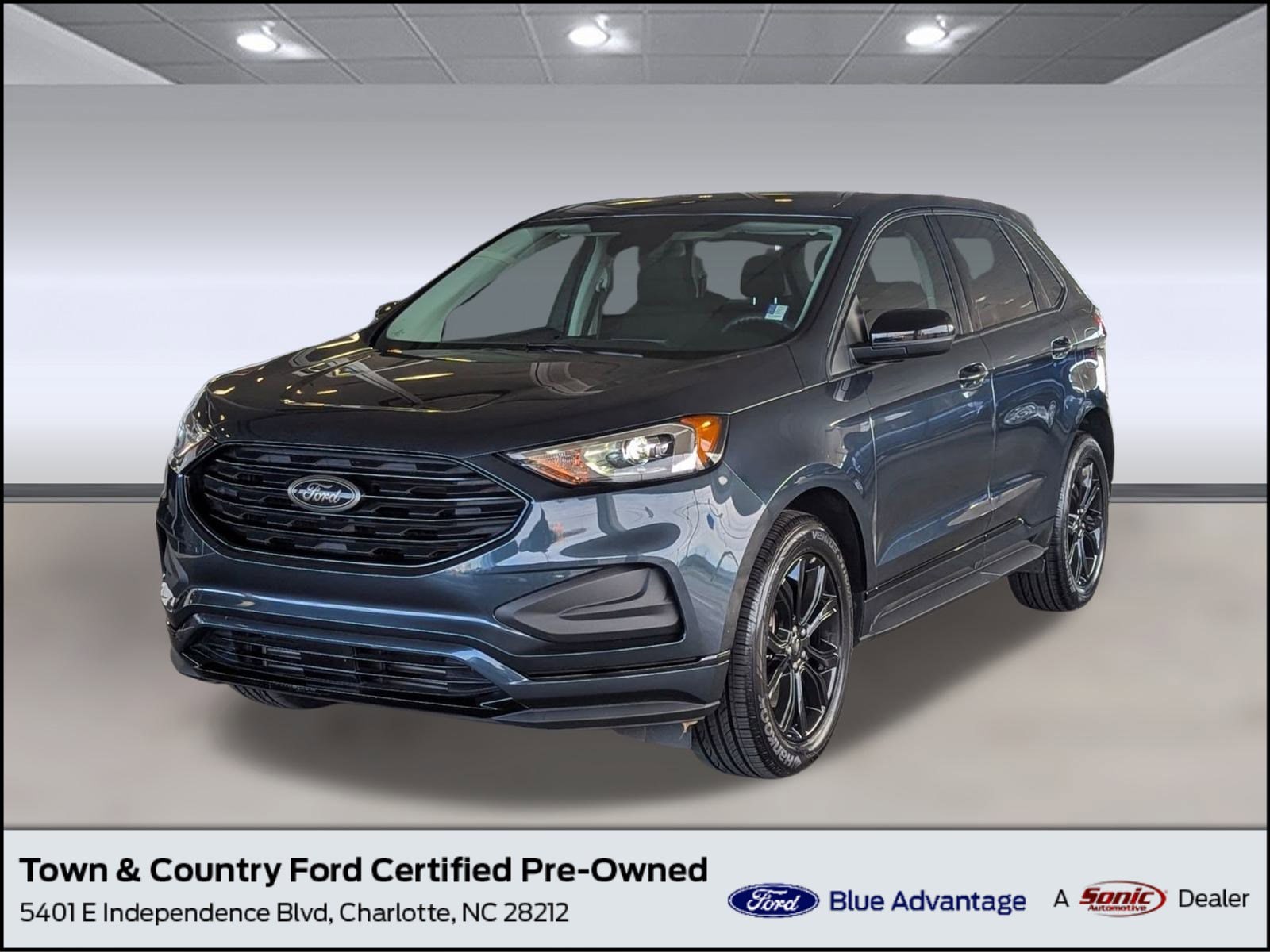 2022 Ford Edge SE's photo