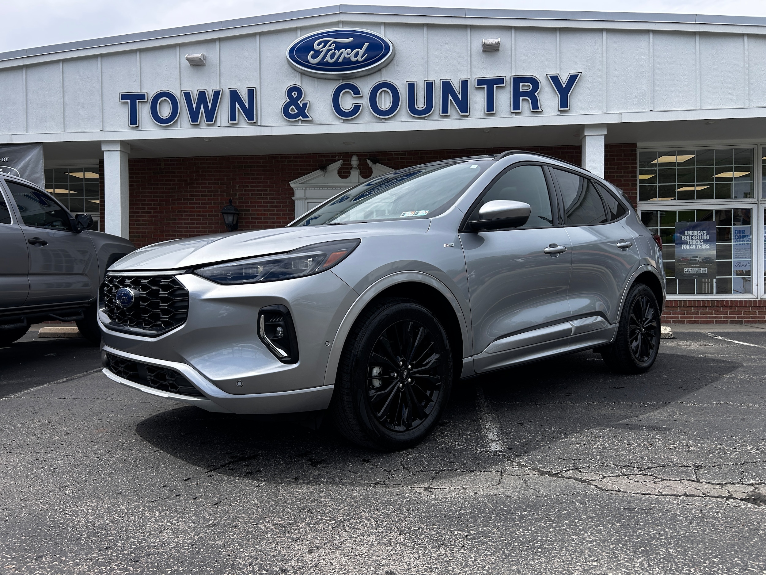 2023 Ford Escape ST-Line Elite Iconic Silver Metallic at Town & Country Ford