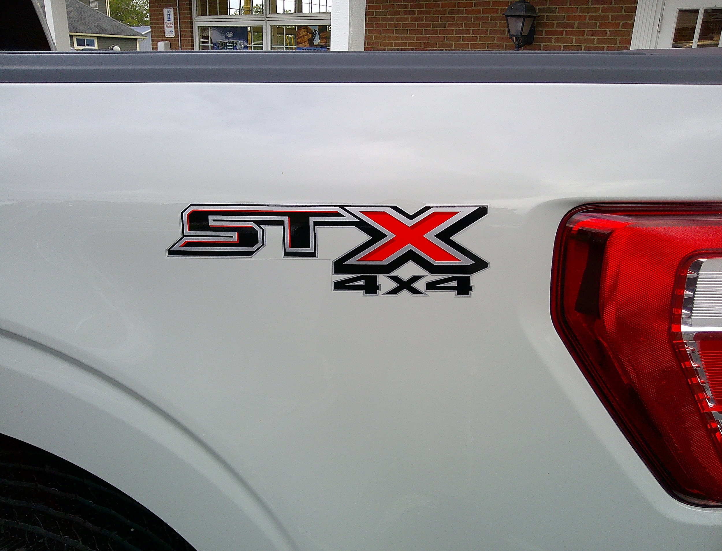 2023 Ford F-150 STX - 6