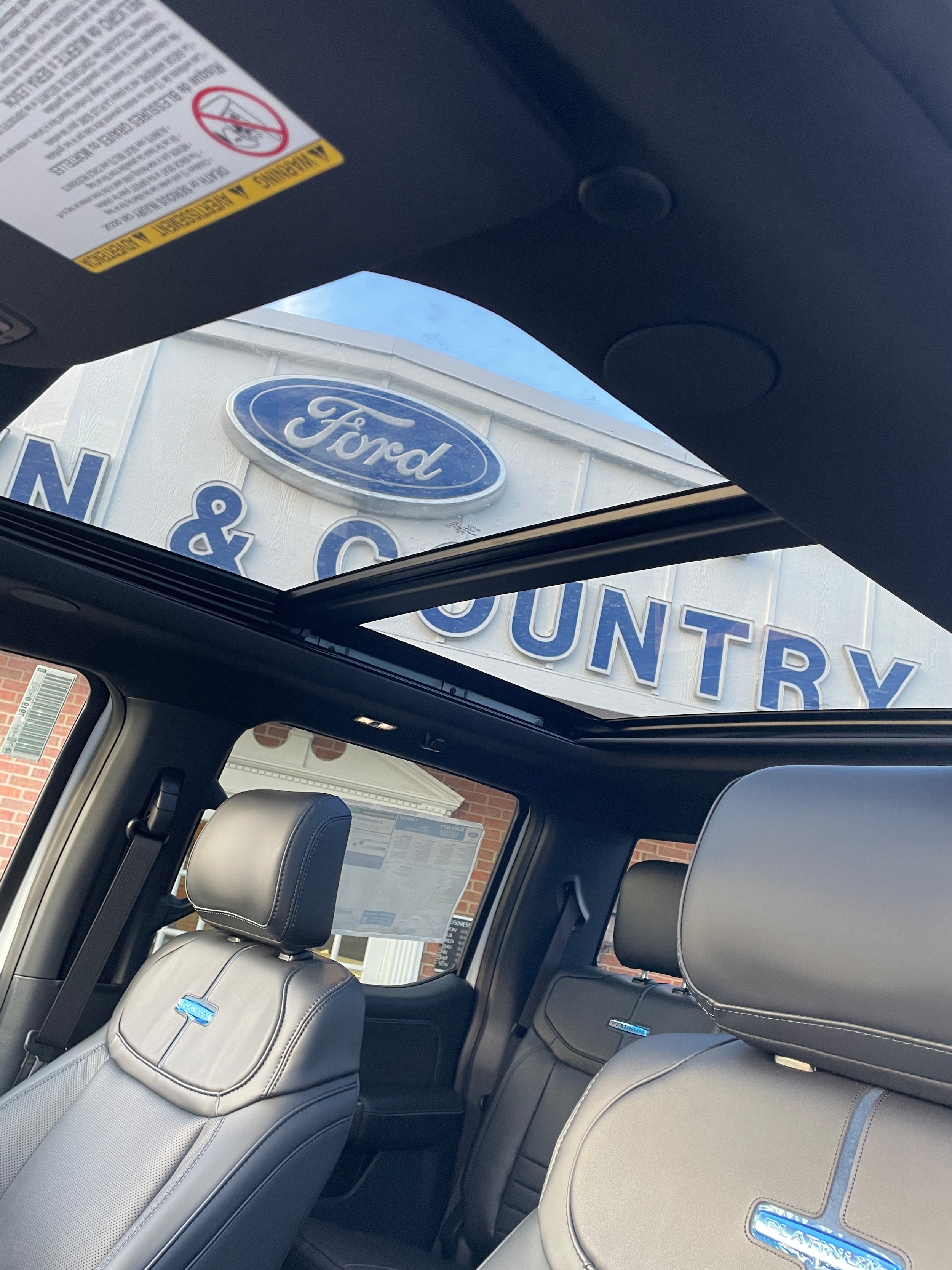2026 Ford F-250 Pickup F-250&reg; Platinum&reg; Star White Metallic Tri-Coat at Town & Country Ford
