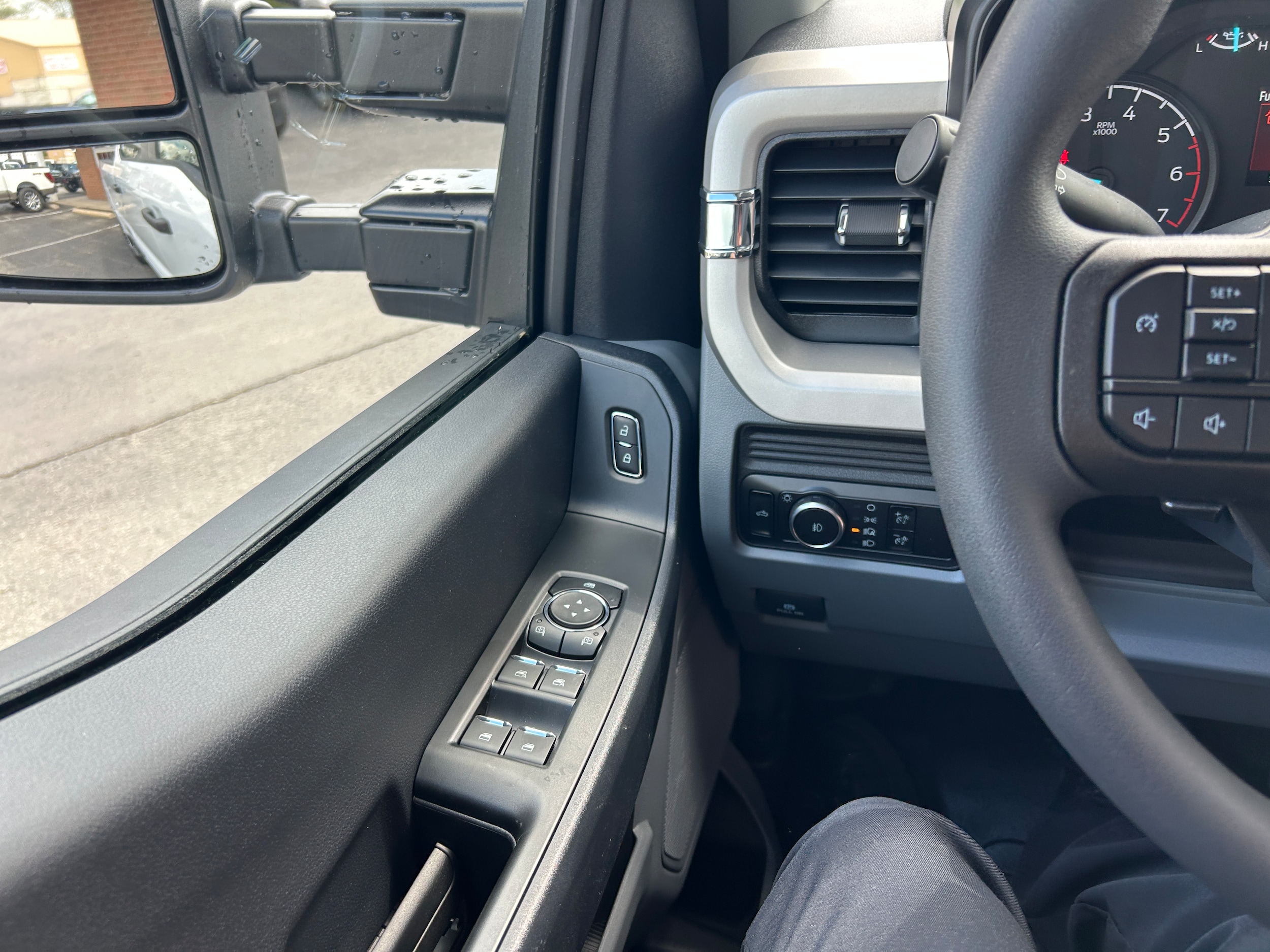 2026 Ford Super Duty F-350&reg; XL Oxford White at Town & Country Ford