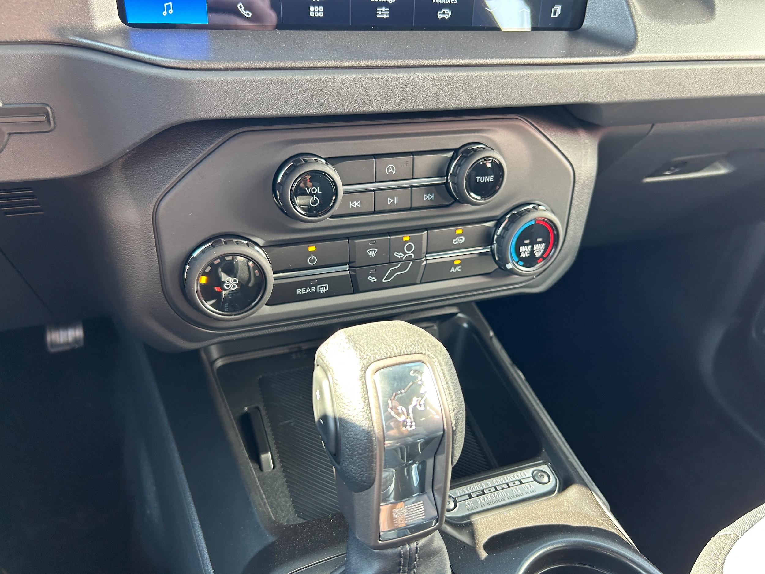 2025 Ford Bronco Base Eruption Green Metallic at Town & Country Ford