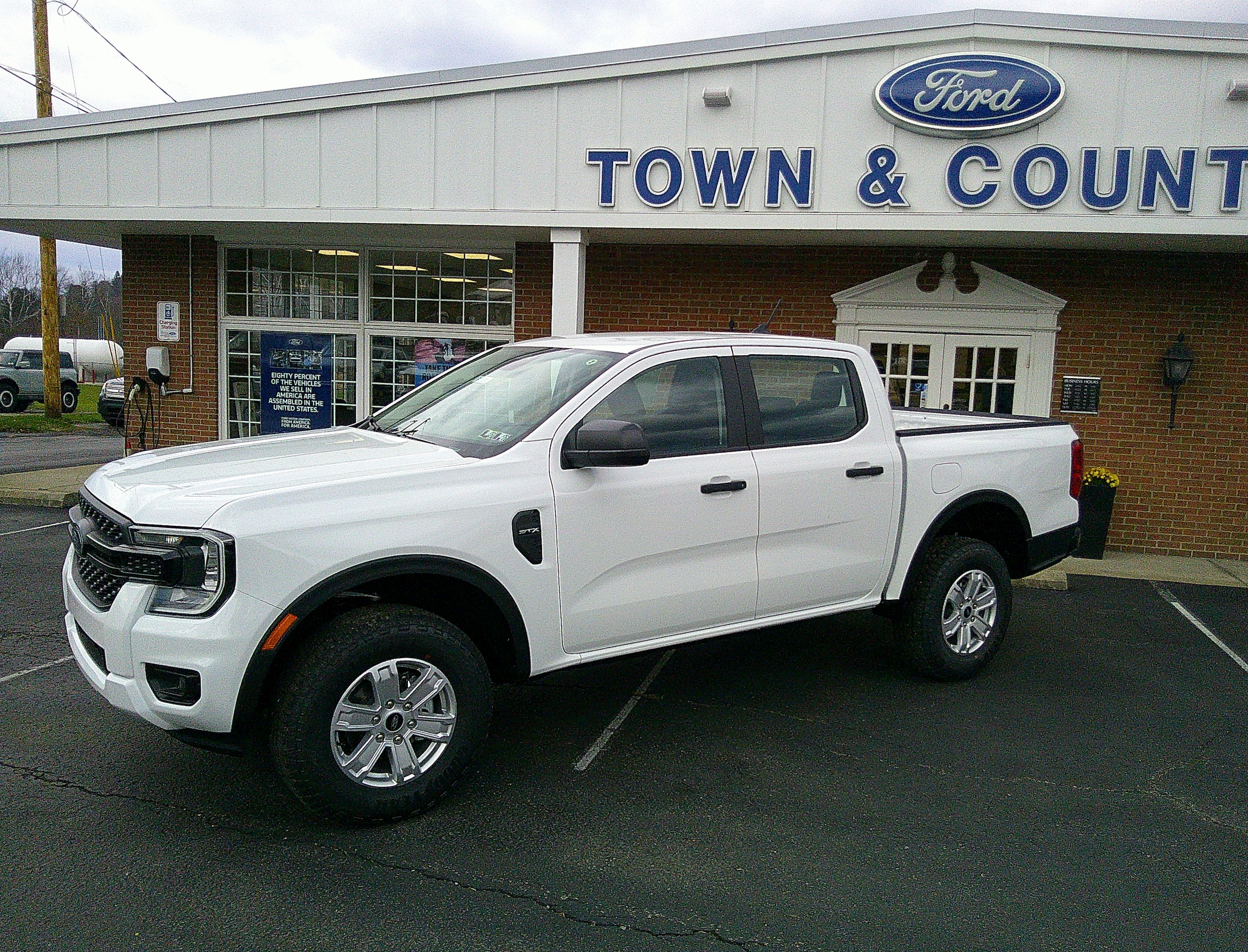 2025 Ford Ranger XL's photo