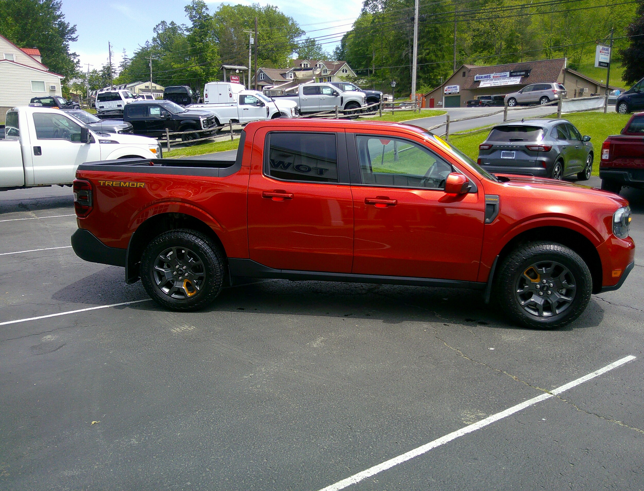 2023 Ford Maverick Lariat Tremor photo 3